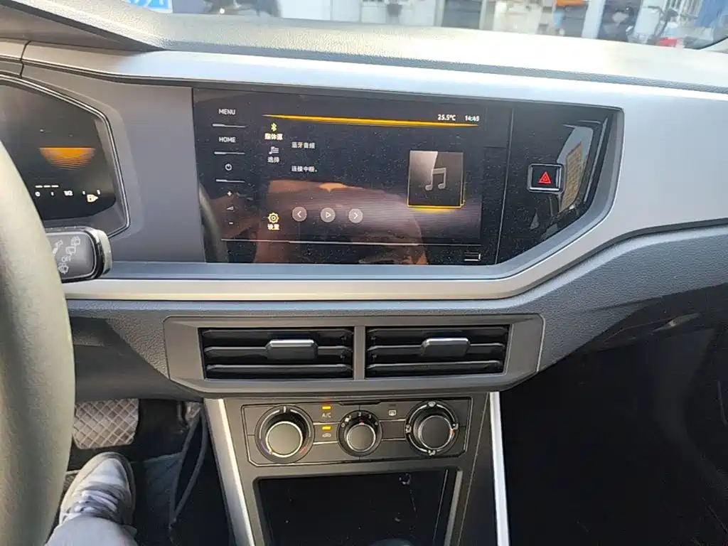 Volkswagen Polo — миниатюра 13