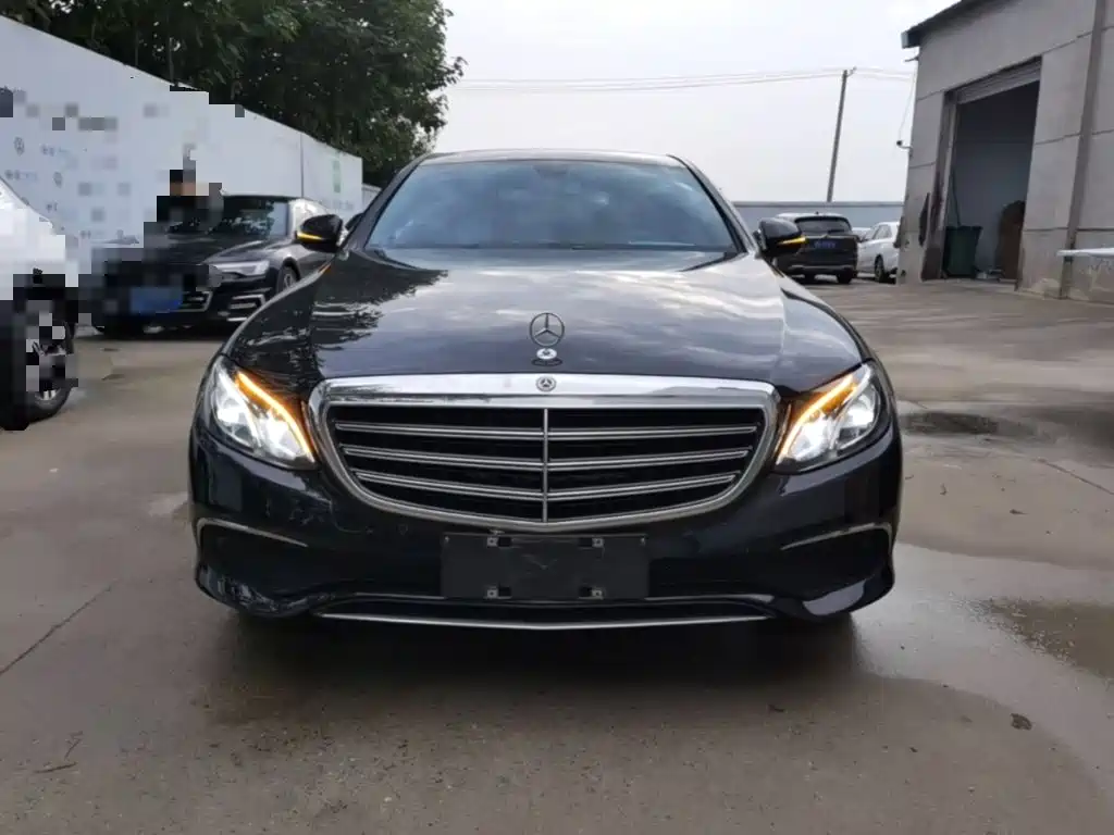 Mercedes-Benz E-Class — миниатюра 3