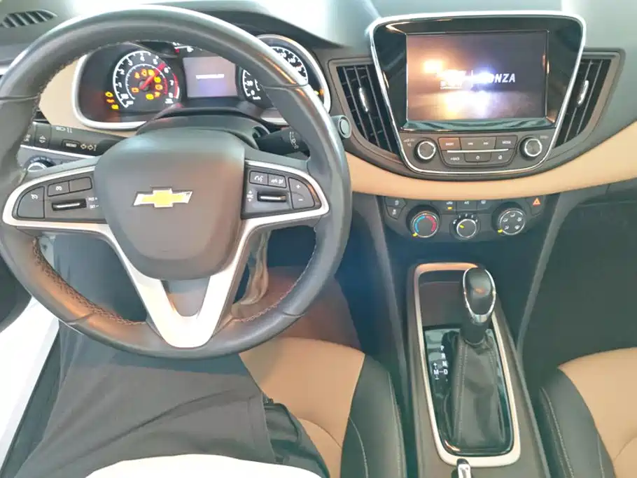 Chevrolet Monza — миниатюра 12