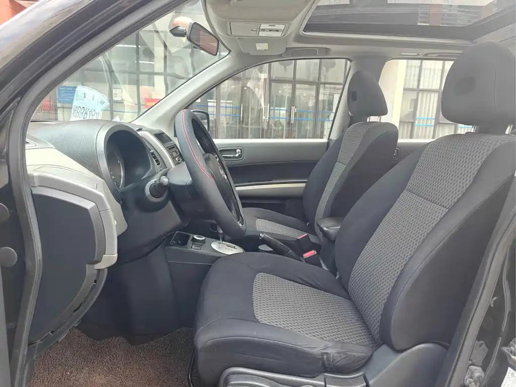 Nissan X-Trail — миниатюра 5