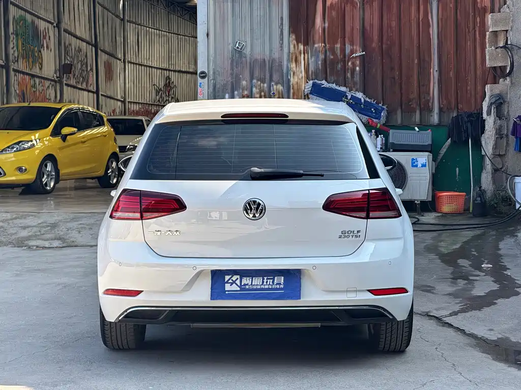 Volkswagen Golf — миниатюра 5