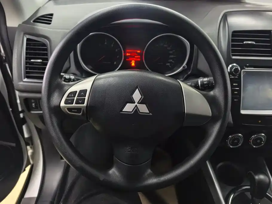 Mitsubishi ASX — миниатюра 15