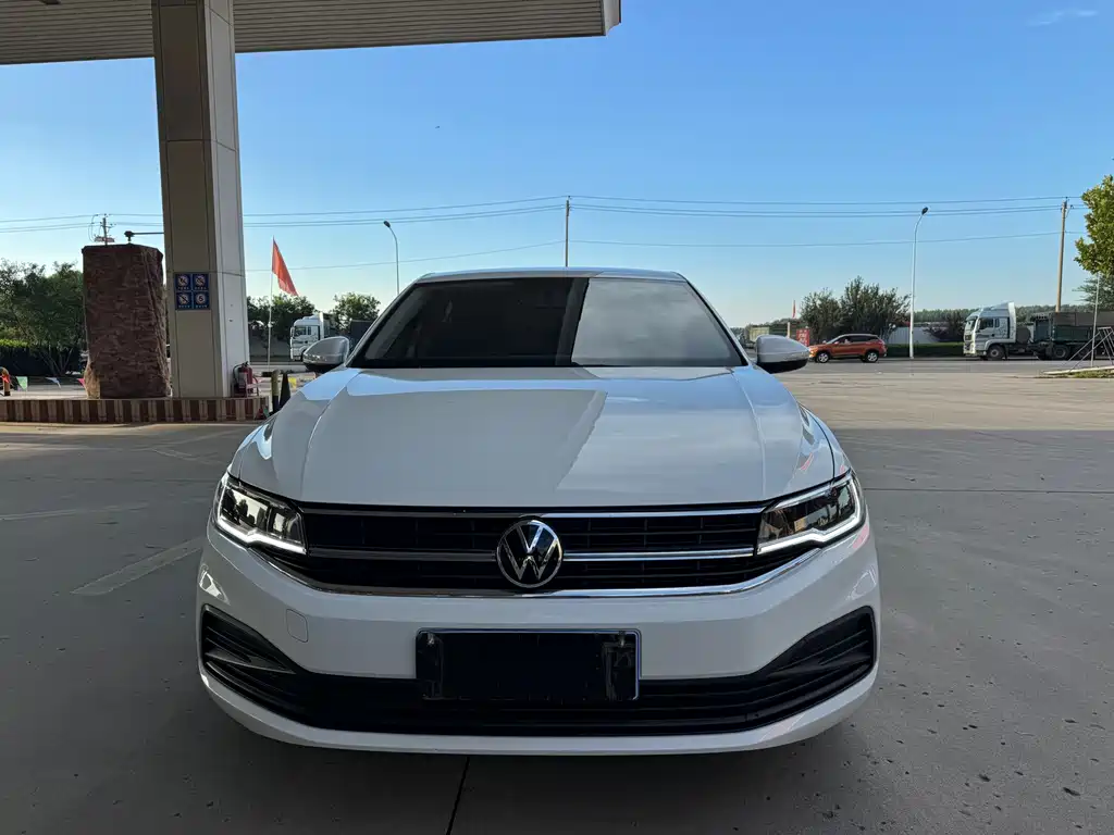 Volkswagen Bora — миниатюра 2