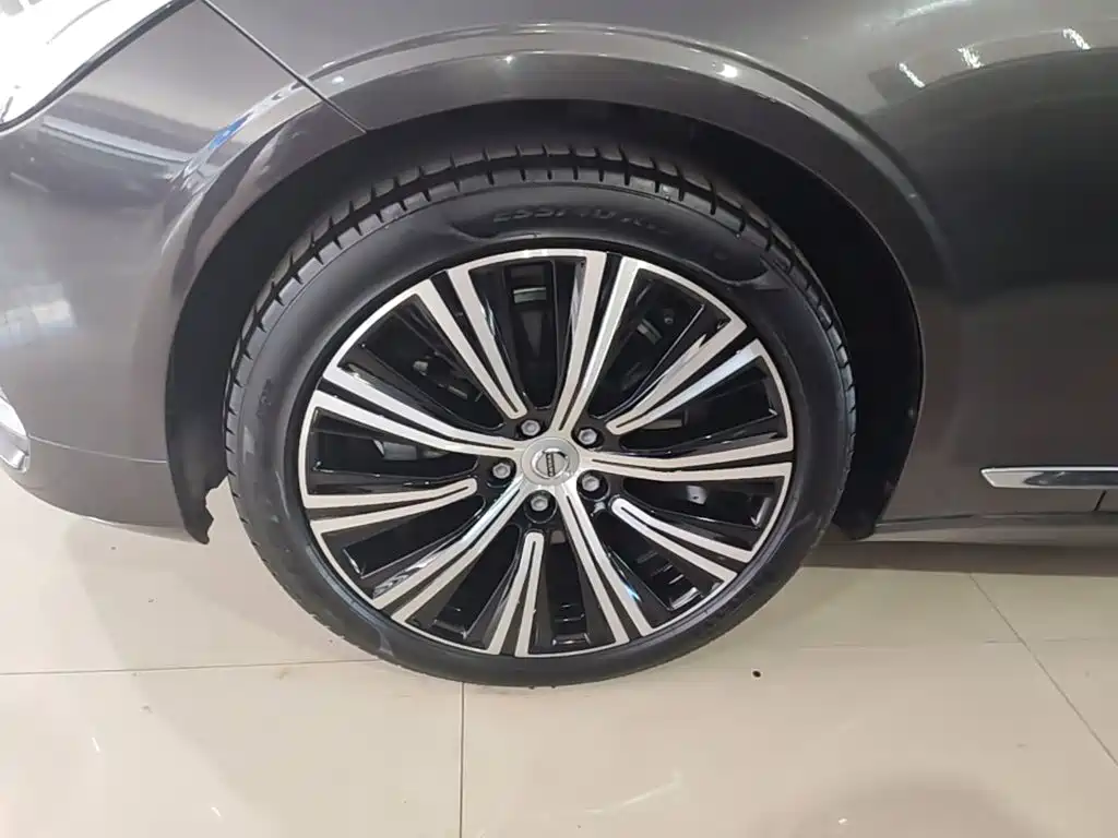 Volvo S90 — миниатюра 23