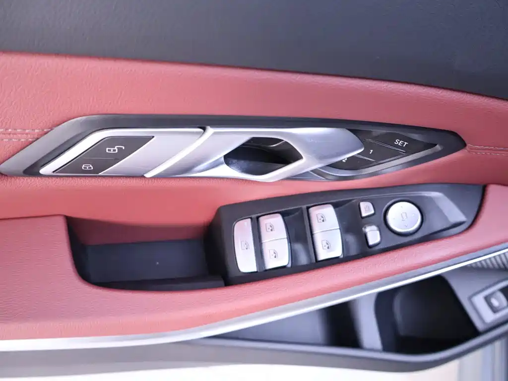 BMW 3 Series — миниатюра 17