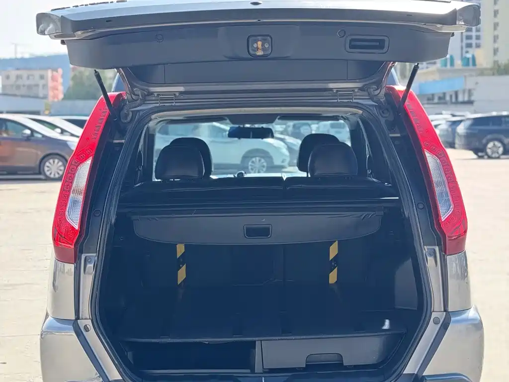 Nissan X-Trail — миниатюра 20