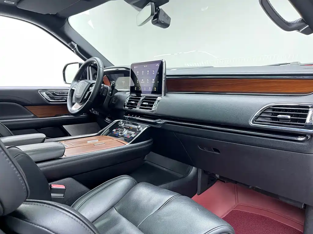 Lincoln Navigator — миниатюра 6