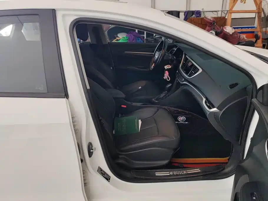 Buick Excelle — миниатюра 8