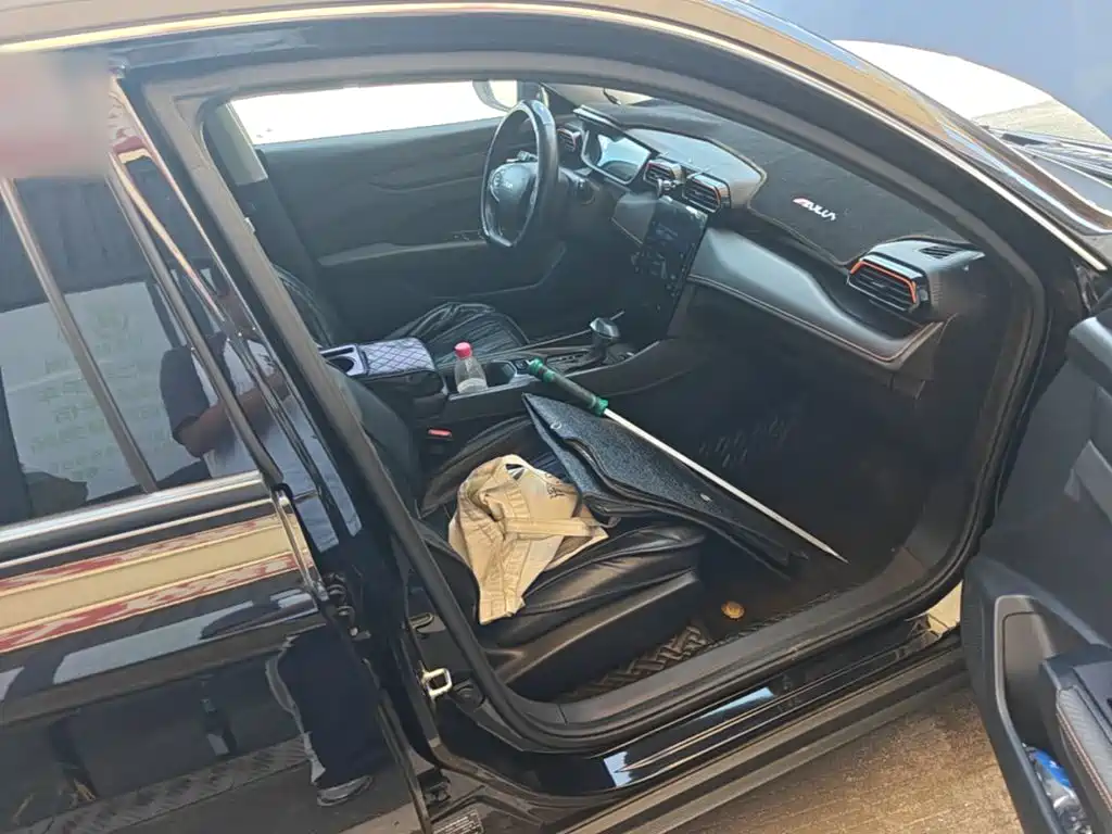 Aeolus Yixuan — миниатюра 18