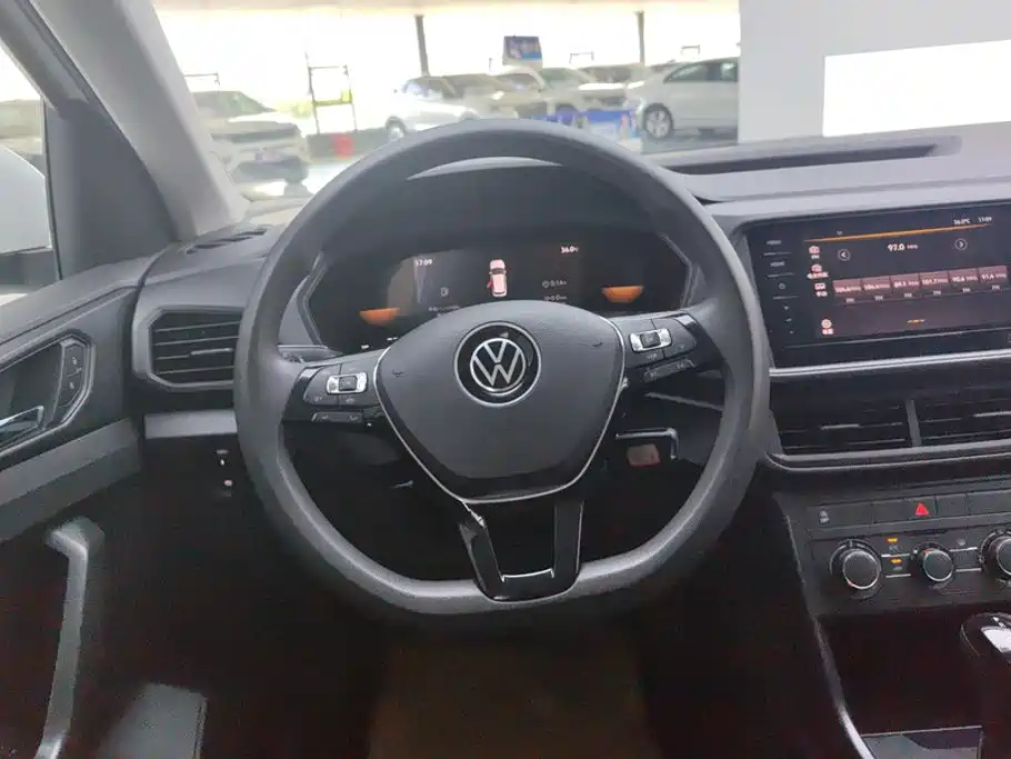 Volkswagen T-Cross — миниатюра 15