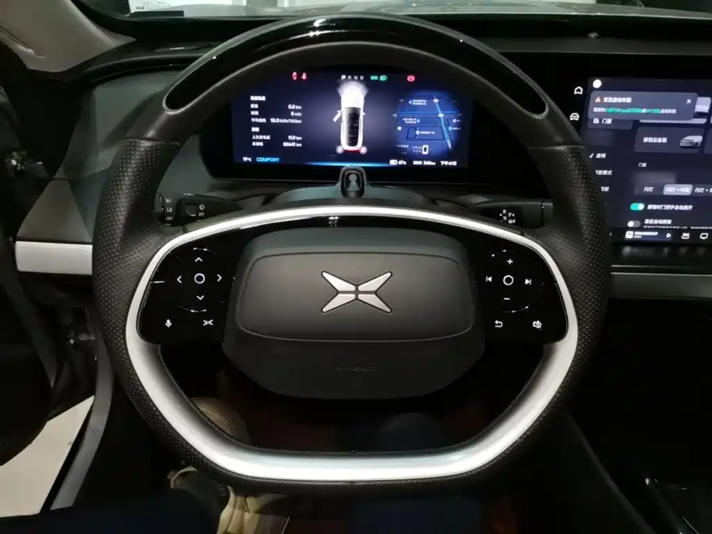 XPeng P7 — миниатюра 11