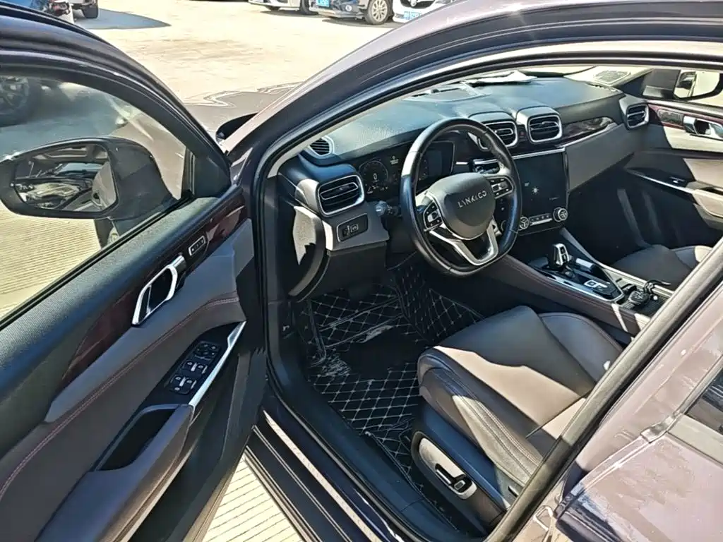Lynk & Co 02 — миниатюра 16