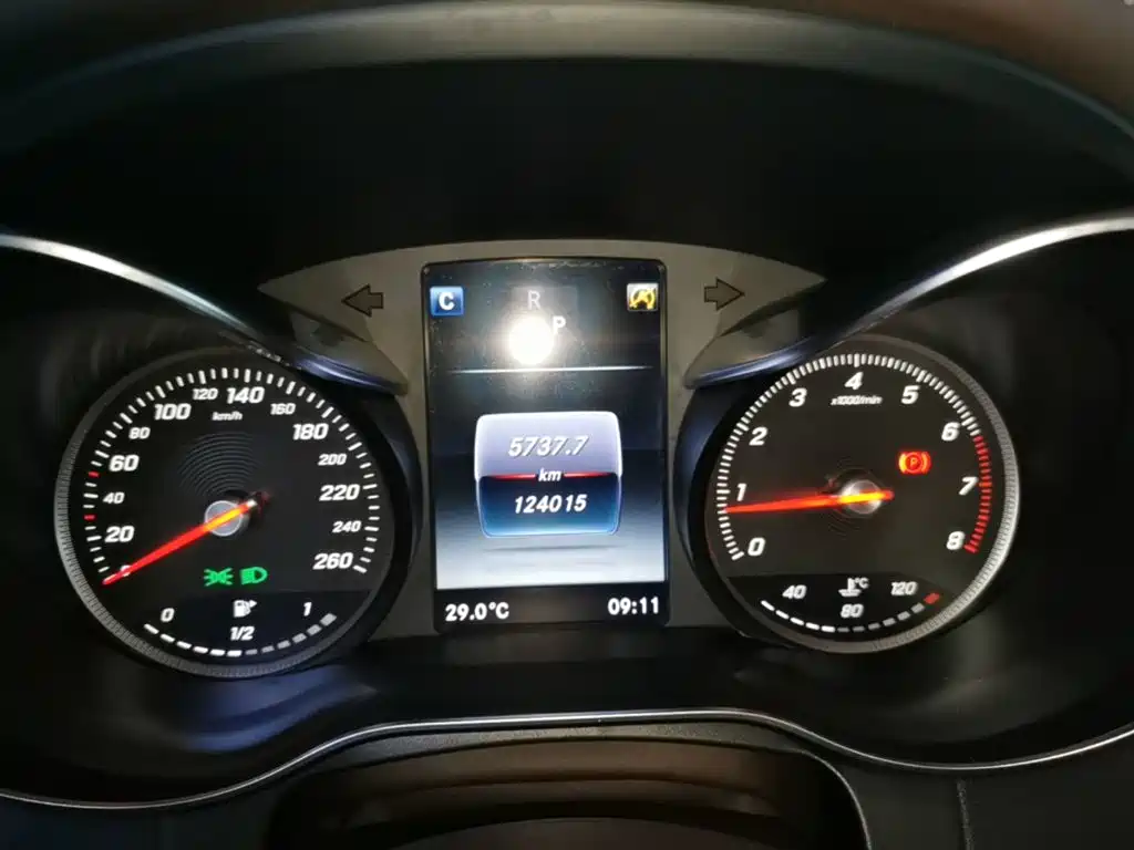 Mercedes-Benz GLC — миниатюра 12