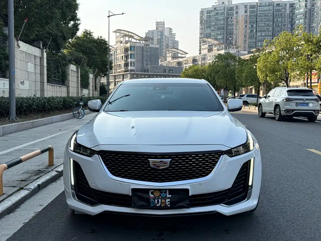 Cadillac CT5 — миниатюра 2