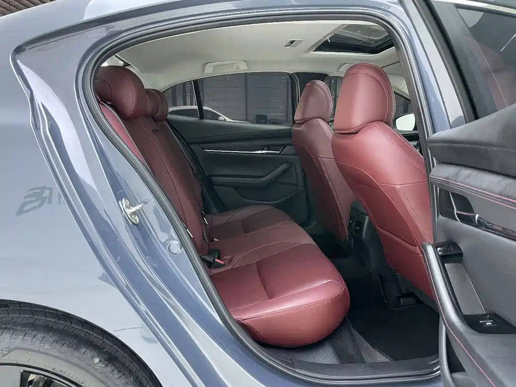 Mazda 3 Axela — миниатюра 32