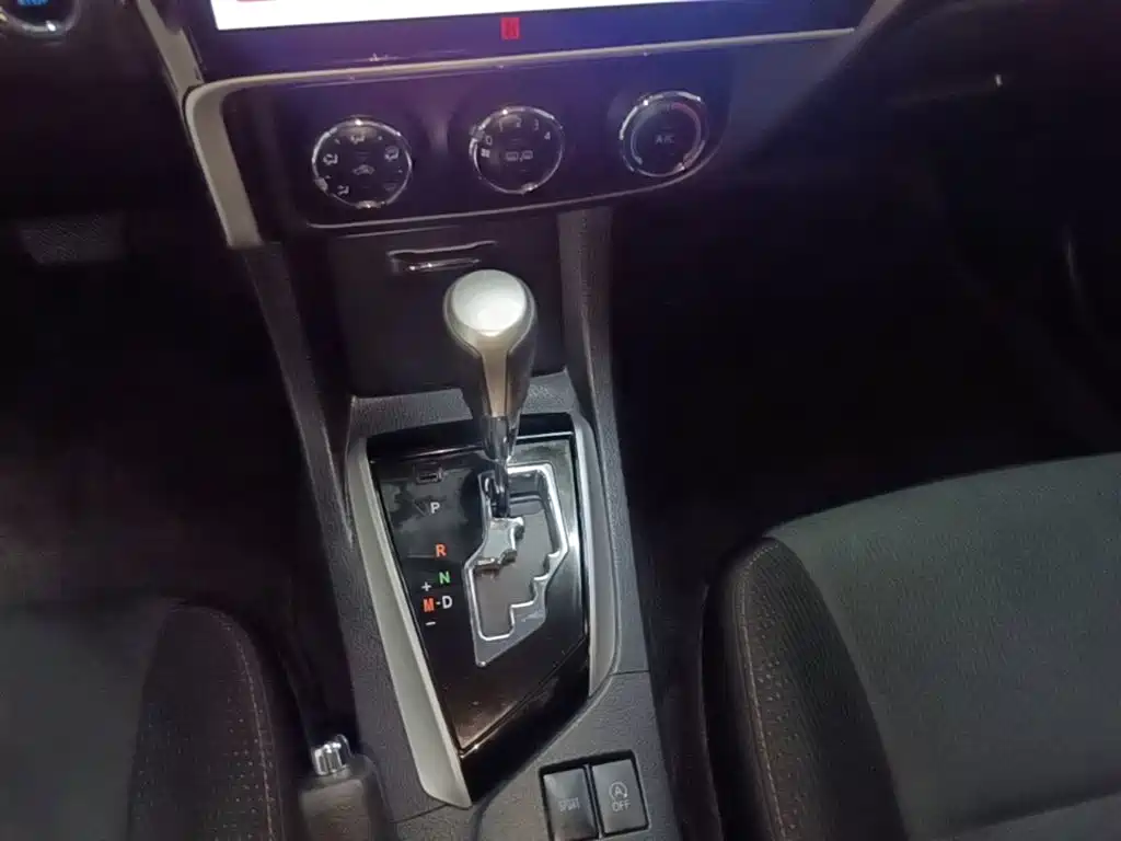 Toyota Corolla — миниатюра 14