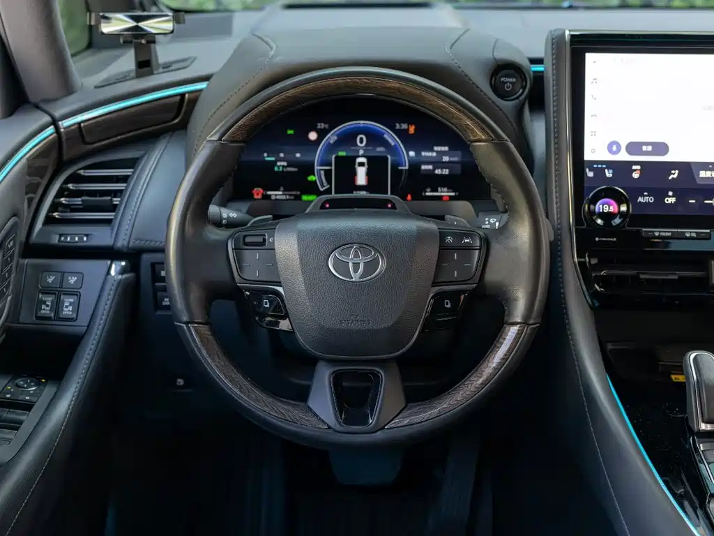 Toyota Alphard — фотографии объявления, Фото 12