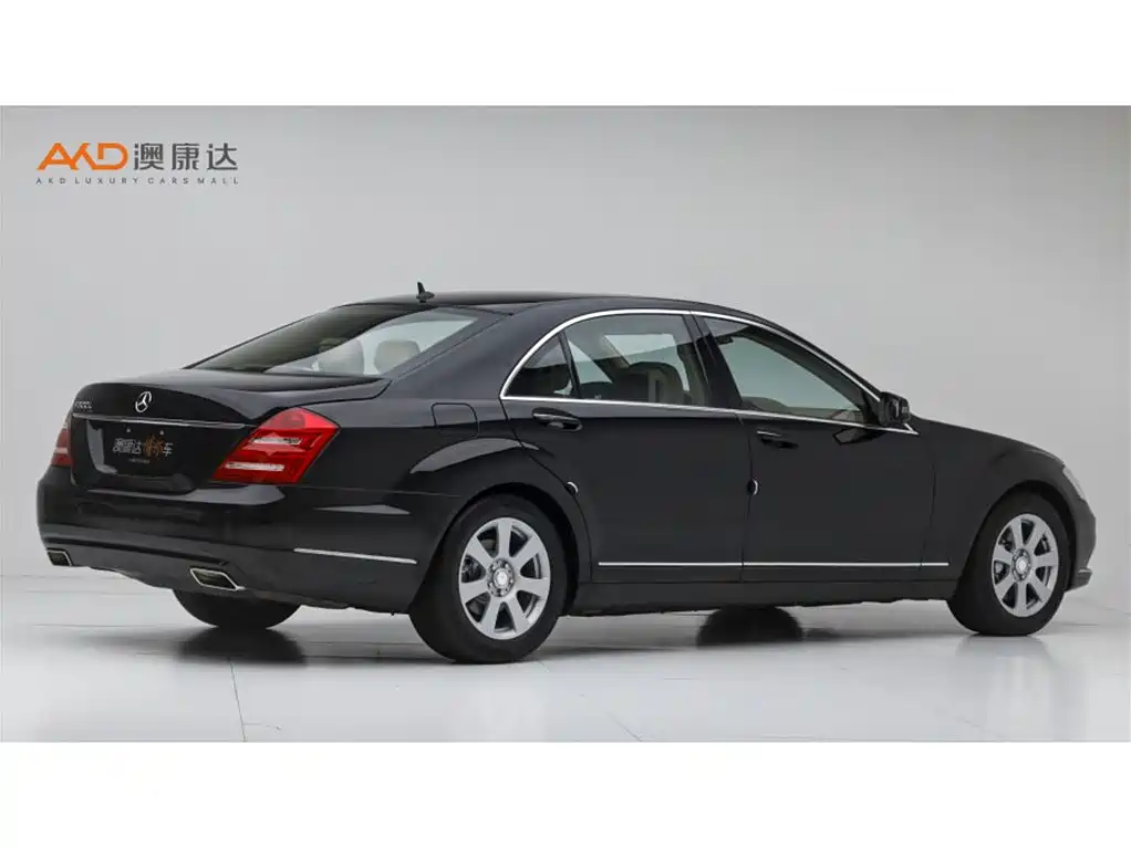 Mercedes-Benz S-Class — миниатюра 3