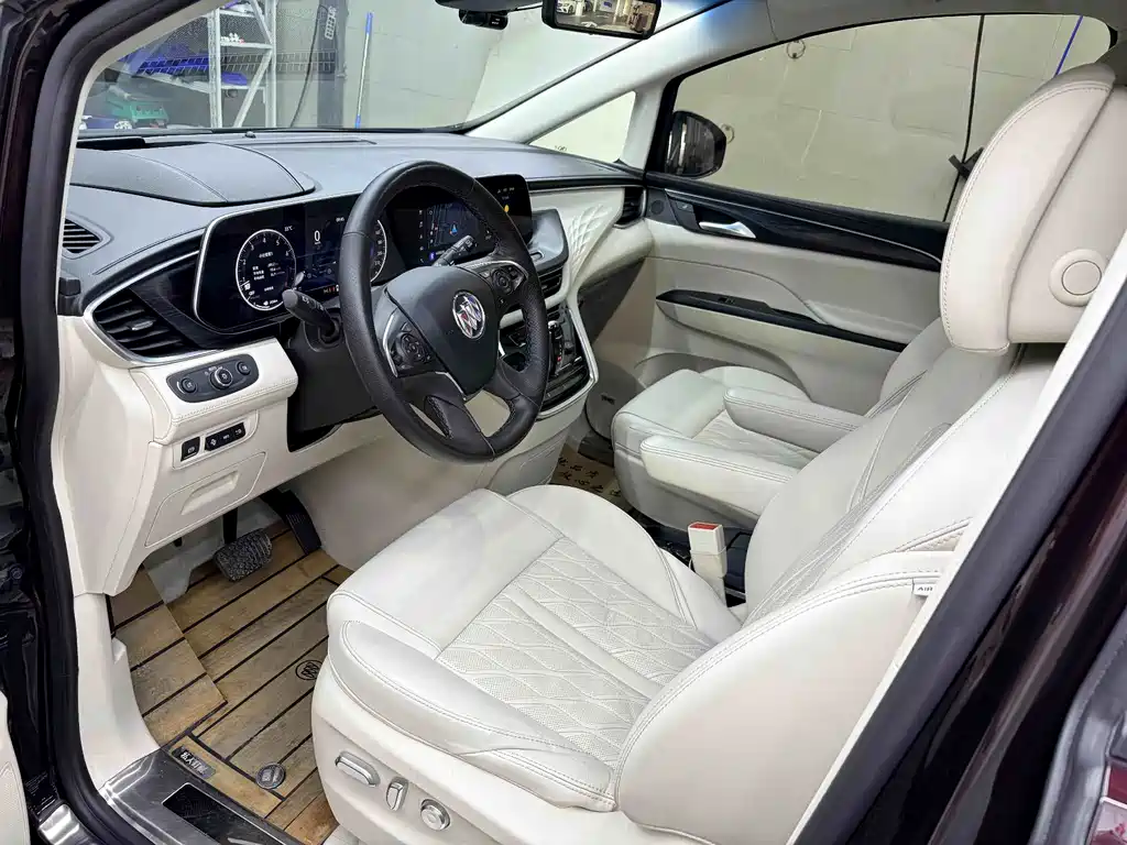Buick GL8 — миниатюра 8