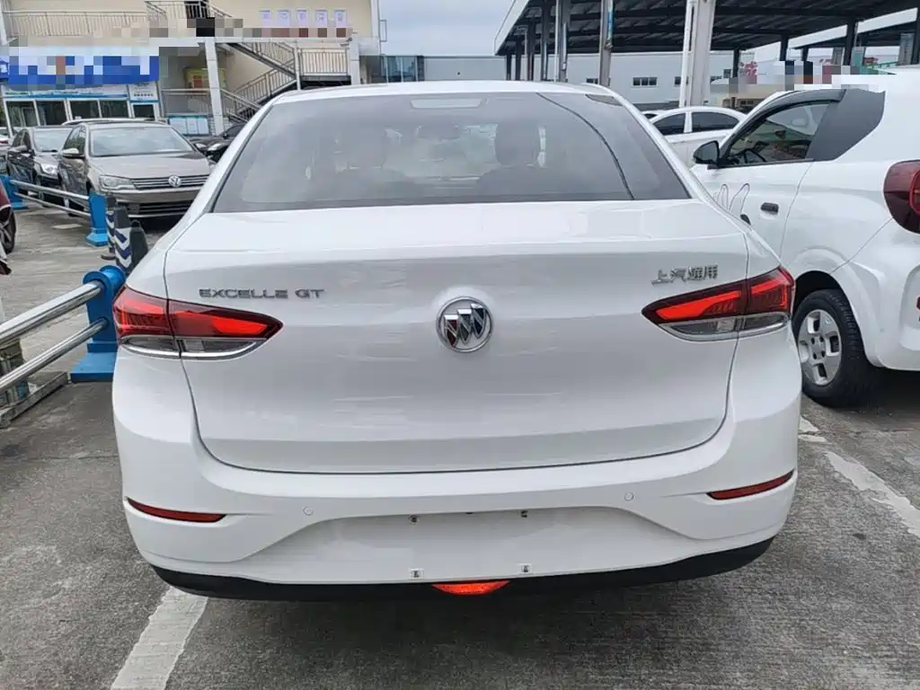 Buick Excelle — миниатюра 6