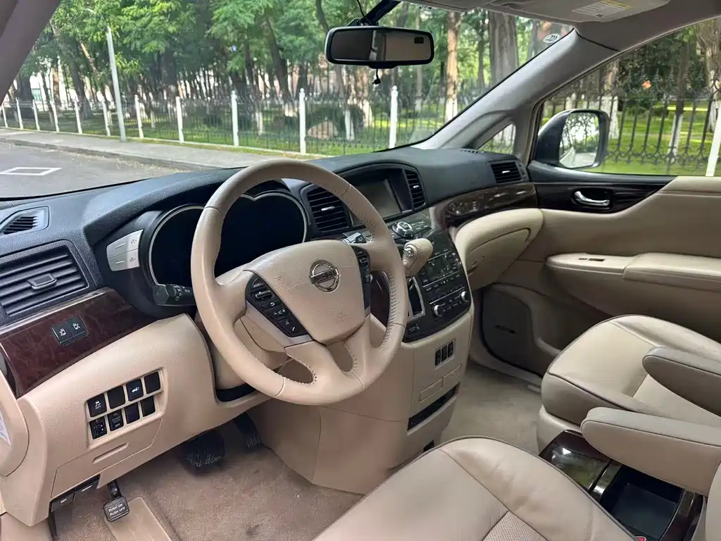 Nissan Quest 2015 3.5L SL