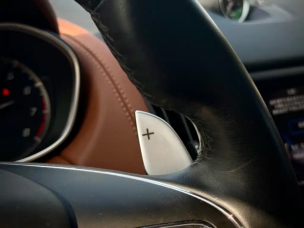 Maserati Levante — миниатюра 16