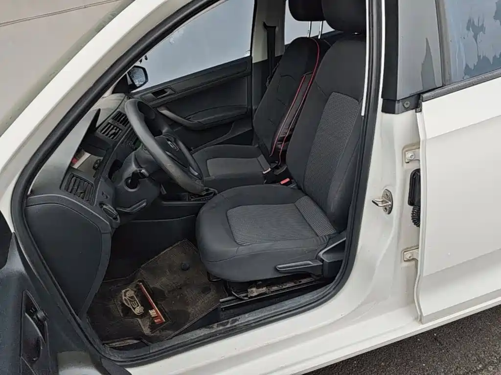 Volkswagen Santana — миниатюра 15