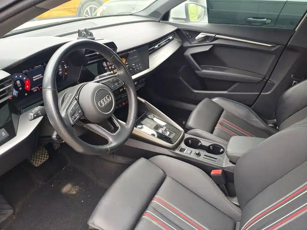 Audi A3 — миниатюра 10