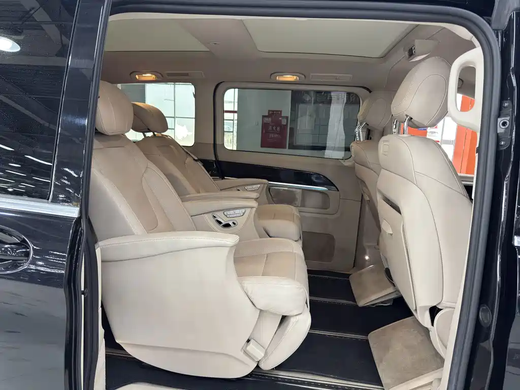 Mercedes-Benz V-Class — миниатюра 9