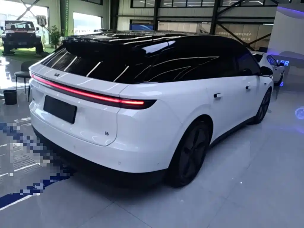 Li Auto Идеальный i6 — миниатюра 7