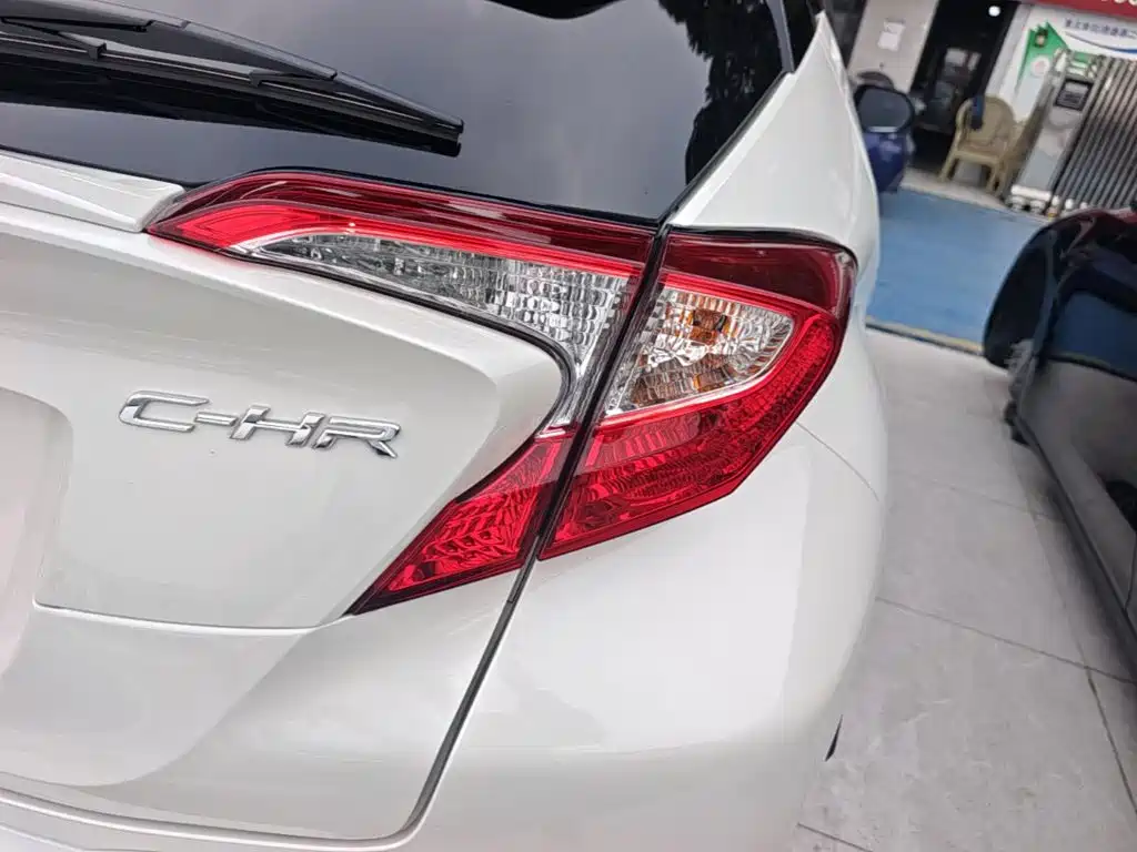Toyota C-HR — миниатюра 8