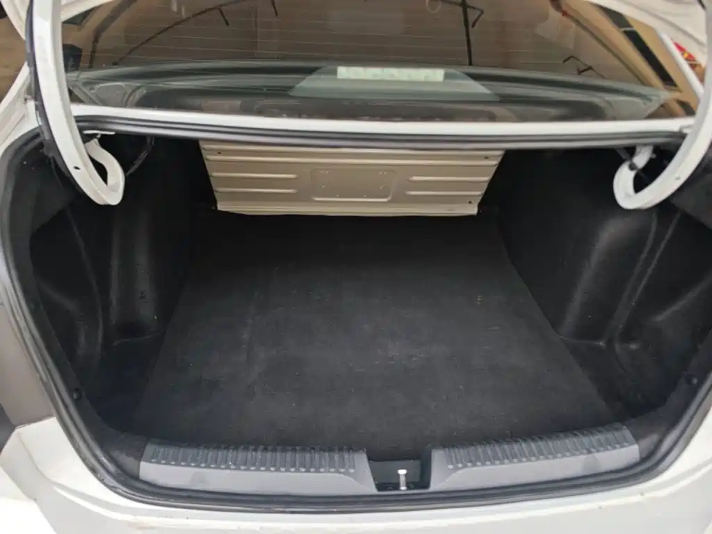 Volkswagen Jetta — миниатюра 19