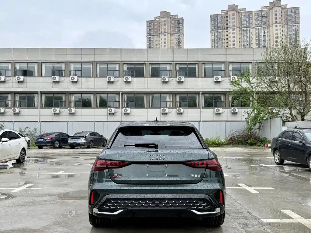 Audi A3 2025 Sportback 35TFSI Premium