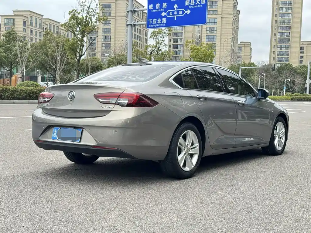 Buick Regal — миниатюра 4