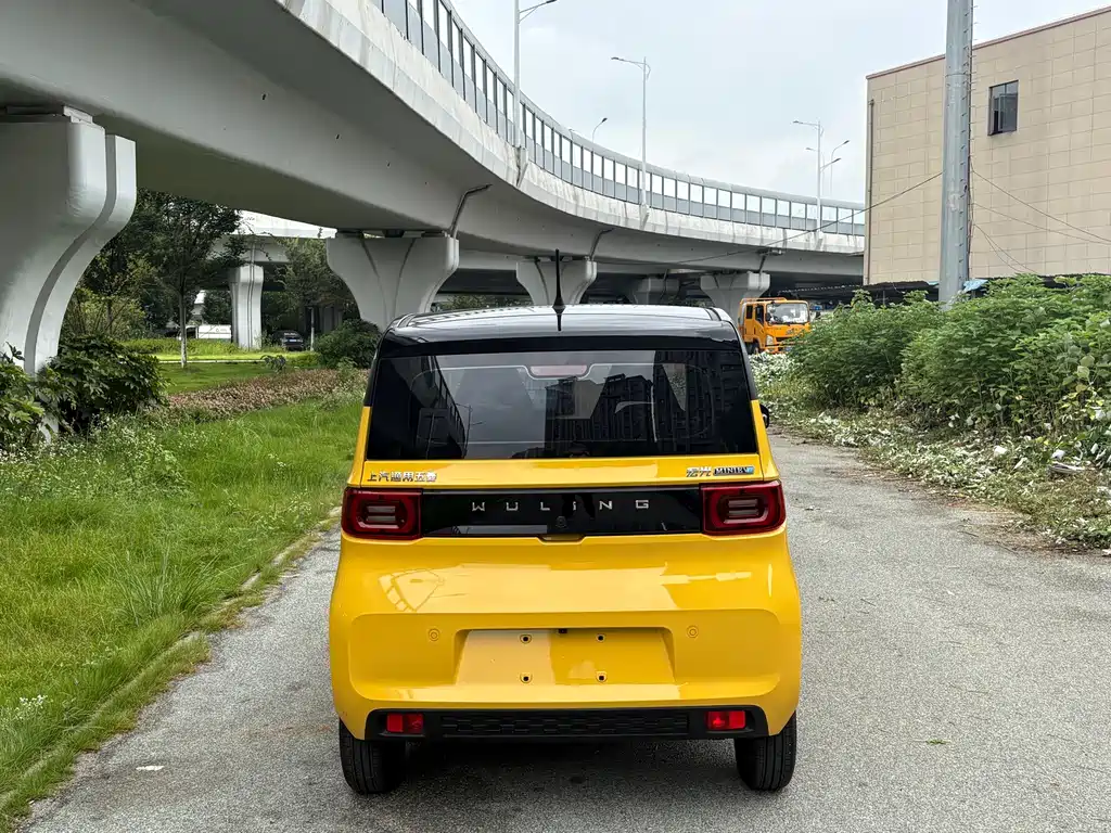 Wuling MINIEV — миниатюра 6