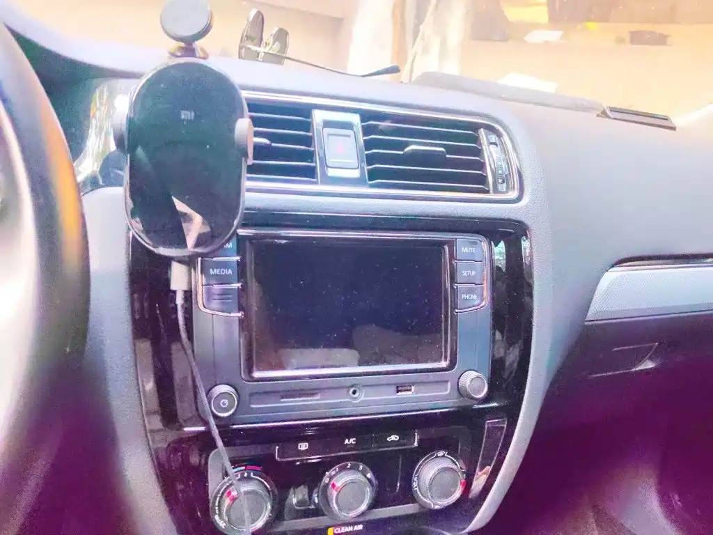 Volkswagen Sagitar — миниатюра 9