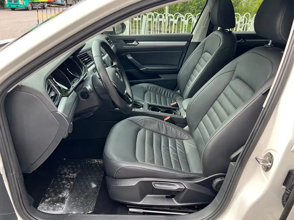 Volkswagen Lamando — миниатюра 6