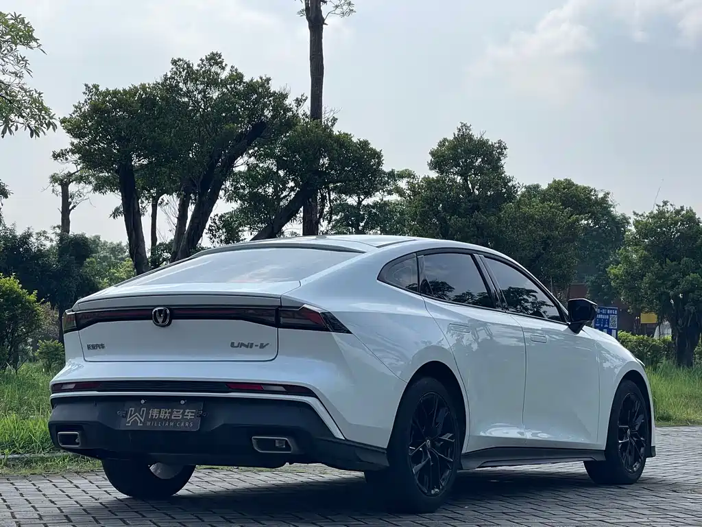 Changan UNI-V — миниатюра 6
