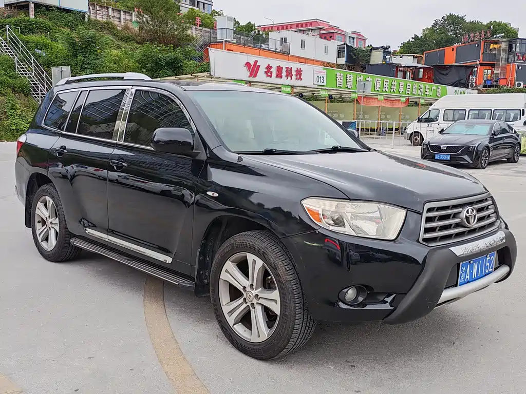 Toyota Highlander — миниатюра 3