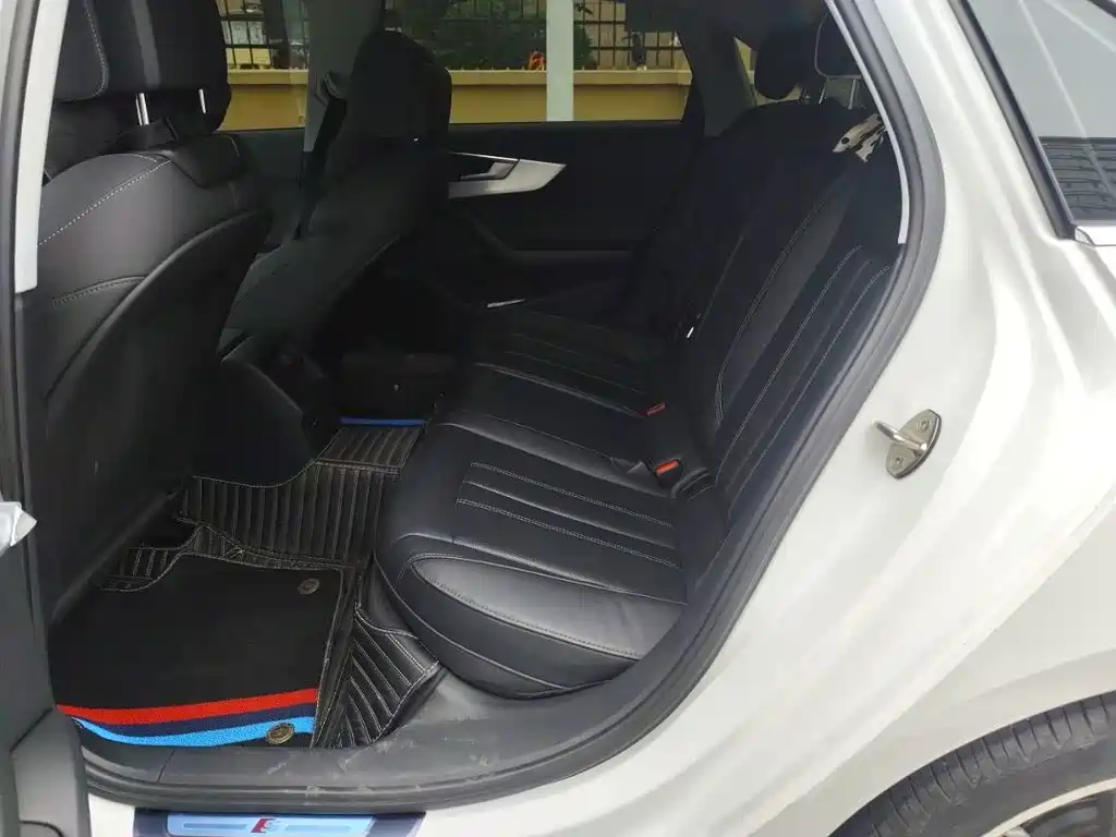 Audi A4L — миниатюра 4