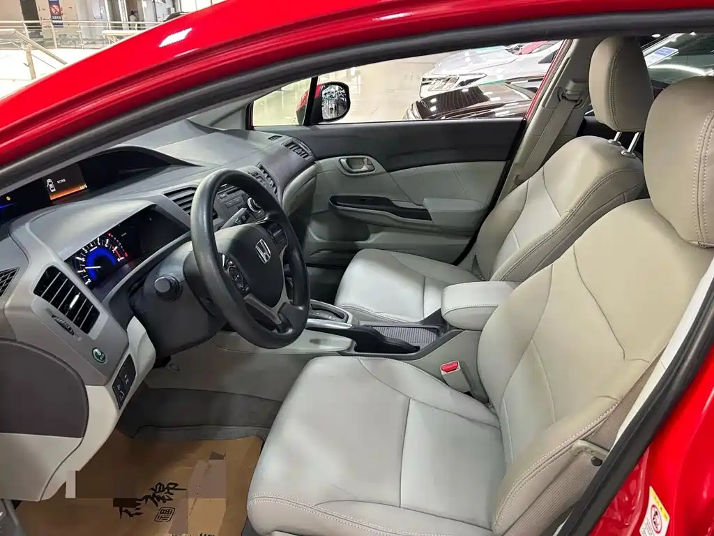 Honda Civic — миниатюра 7