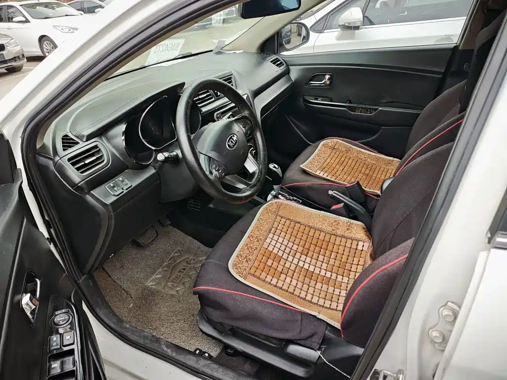 Kia K2 — миниатюра 8