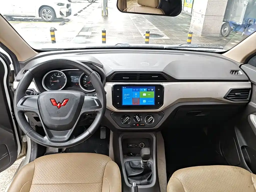 Wuling Hongguang — миниатюра 10