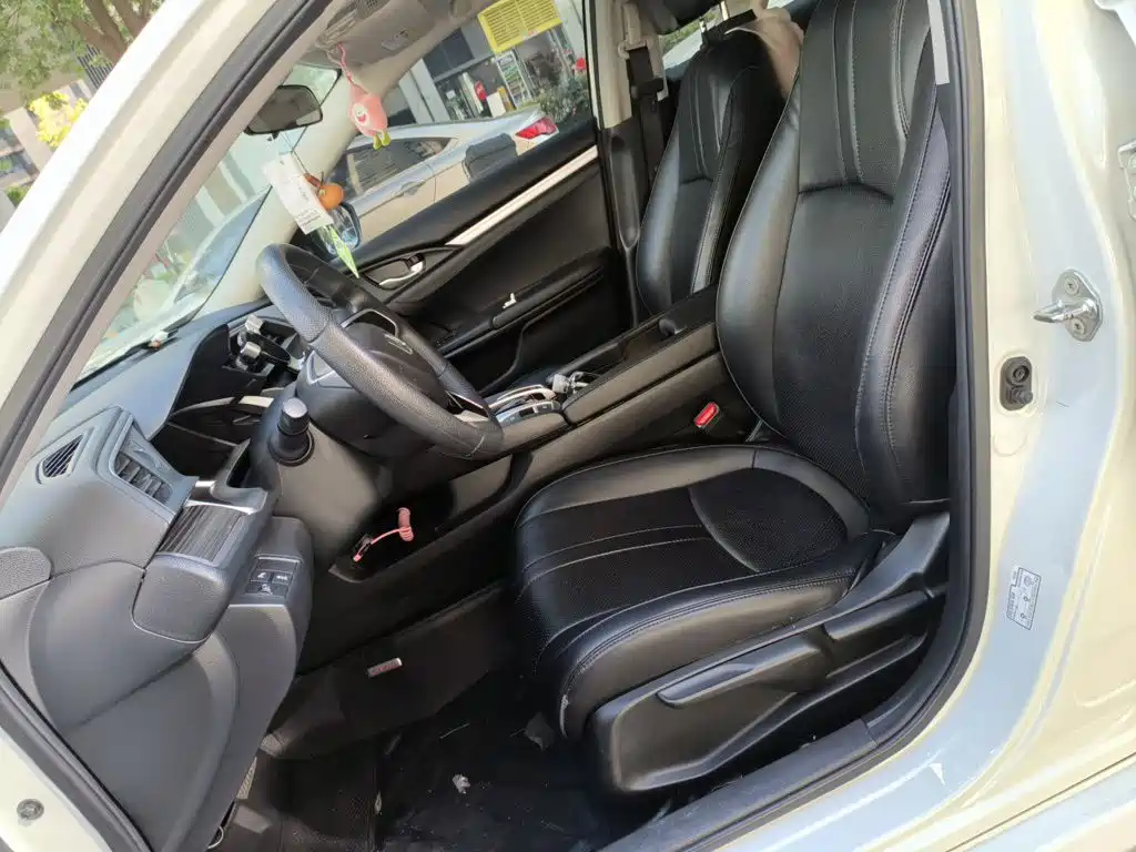 Honda Civic — миниатюра 16