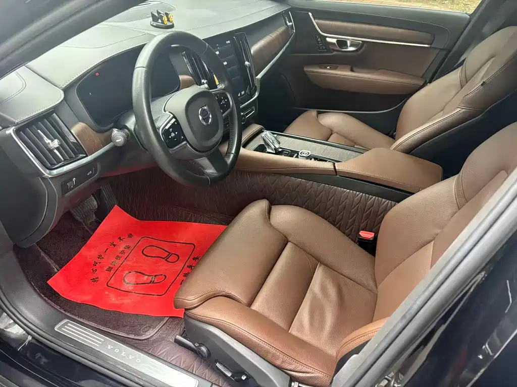 Volvo S90 — миниатюра 4