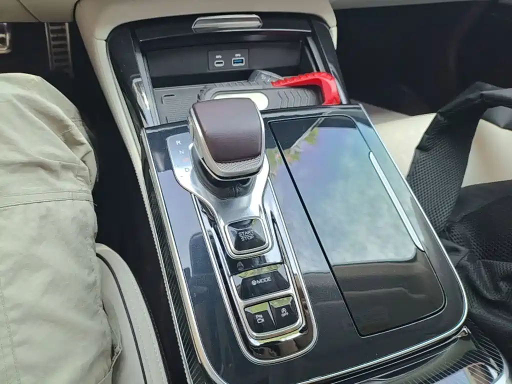 Hongqi Hongqi H9 — миниатюра 14