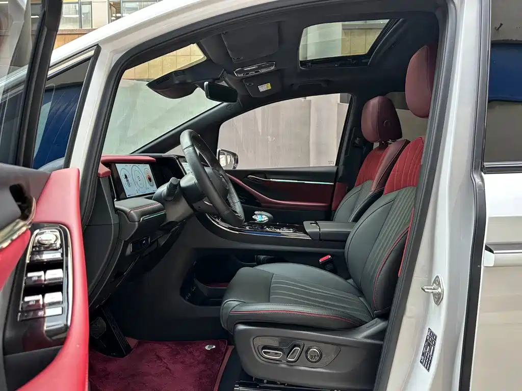 GAC Motor Trumpchi M8 — миниатюра 9