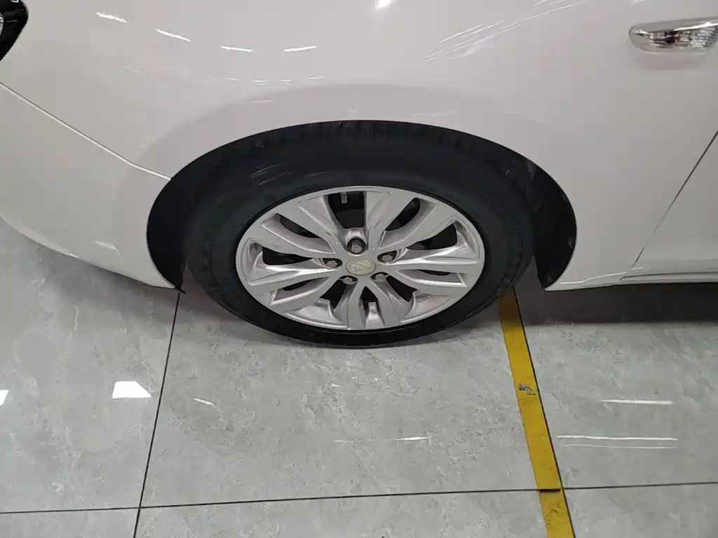 Buick Excelle — миниатюра 23