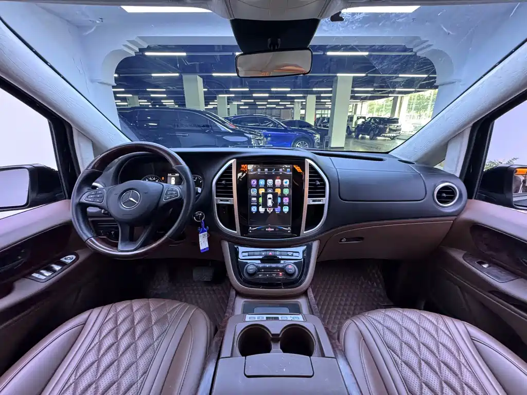 Mercedes-Benz Vito — миниатюра 18