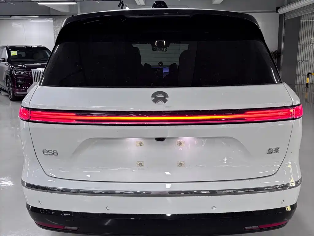 NIO ES8 2026 мест Executive Luxury